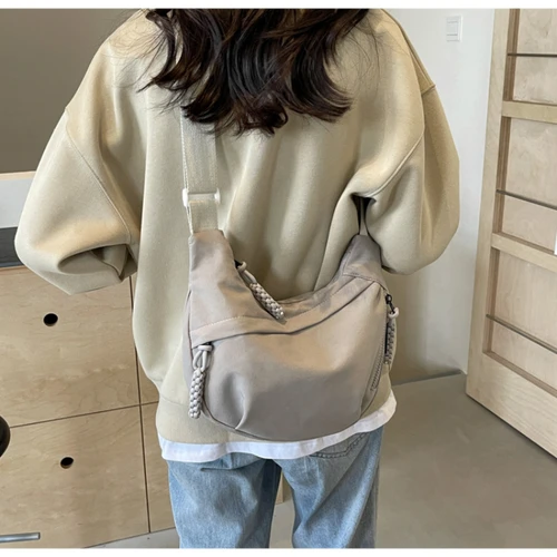 Imagen 2 del producto Bolso cruzado informal de gran capacidad para mujer, bandolera de nailon de Color caramelo, a la moda, novedad de verano