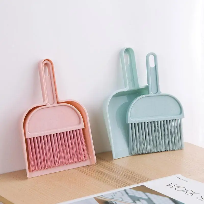 Mini small broom dustpan set, children\'s pet cleaning small broom, student desktop broom dustpan combination