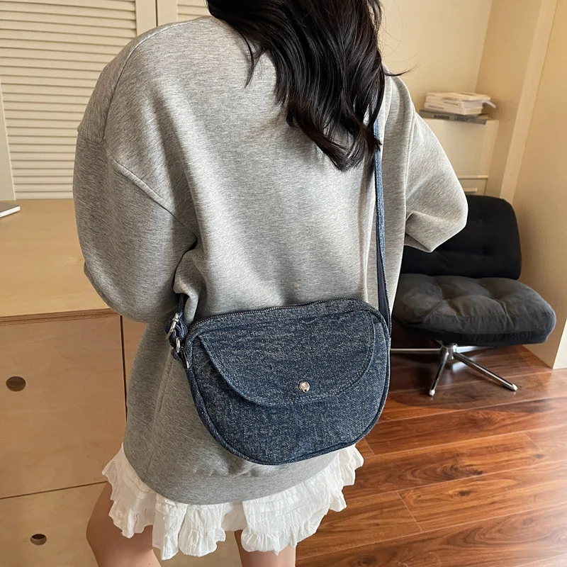 

2025 New Denim Crossbody Bag Casual Korean Style Purse Minimalist Solid Color Shoulder Bag for Women Fashionable Daypack