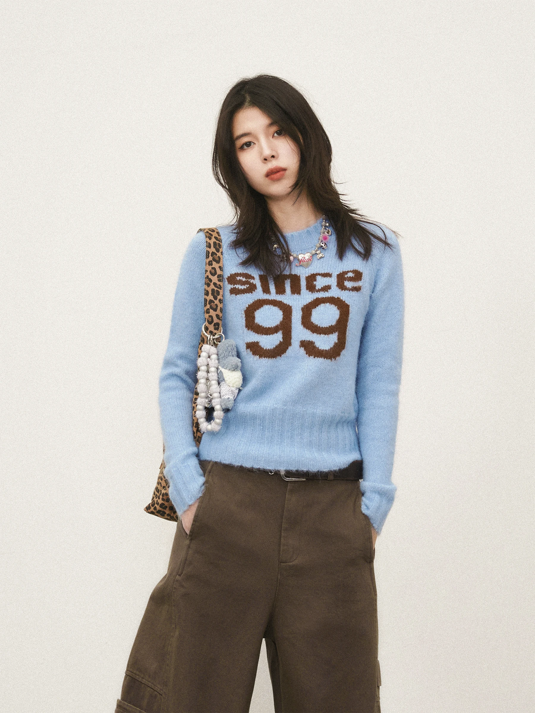 

CHICVEN Новинка ранней весны: повседневный вязаный свитер с круглым вырезом, цветными блоками и надписями, женский, для ношения в качестве верхней одежды или базового слоя