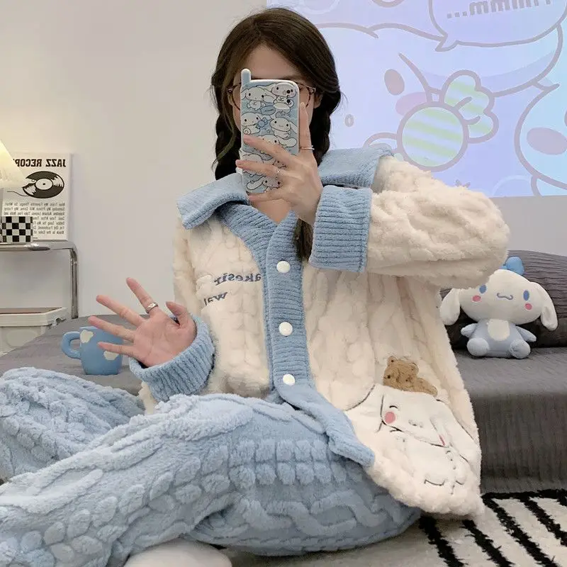 

Kuromi Pajamas for Women in Autumn and Winter Pompom Purins Cinnamoroll Thickened Coral Velvet Can Be Worn Outside Home Wear Set