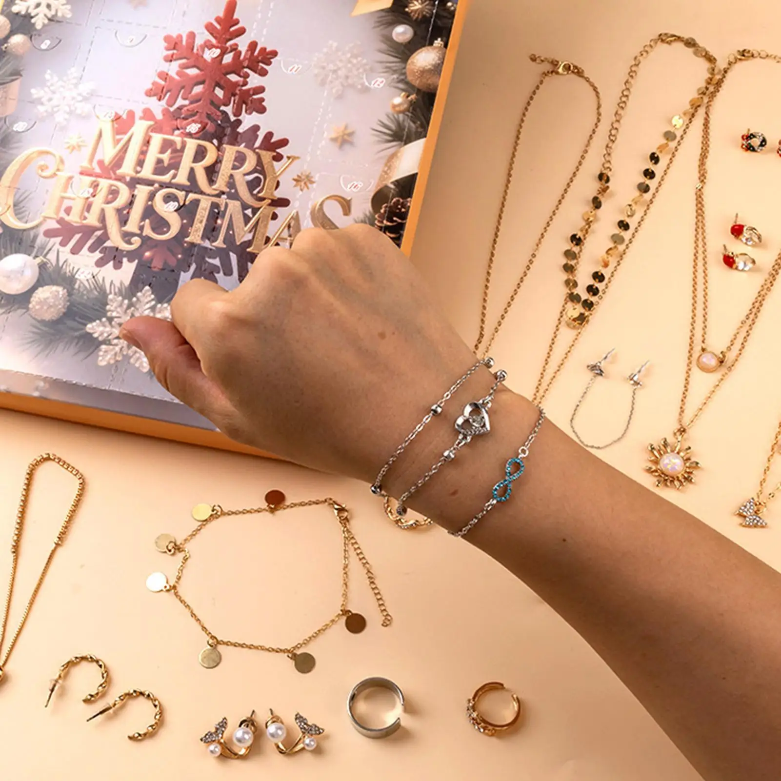 

Рождественский календарь обратного отсчета на 2025 год, комплект рождественских серег и ожерелья на 25 дней, браслеты, очаровательные серьги, аксессуары для подвесок