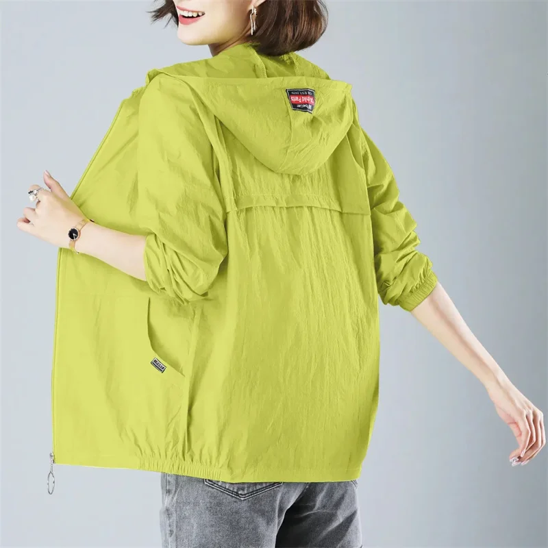 

Summer Thin Coat Women's Sun Protection Clothing 2024 New Fashion Mom Hooded Pocket Short Jacket Loose Female Outerwear Tops 3XL