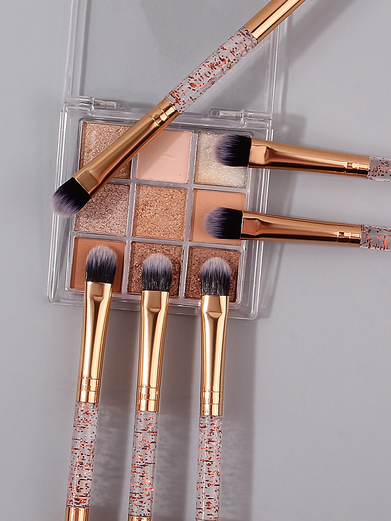 6-piece rose gold glitter eyeshadow brush set, professional eye makeup brush,concealer brush, portable makeup tool for beginners