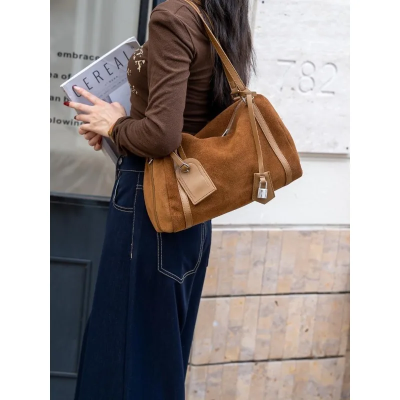 

2025 New Frosted Leather Pillow Bag Leather Large Capacity Leisure Tote Women's Bag Commuter Boston Shoulder Crossbody Bag