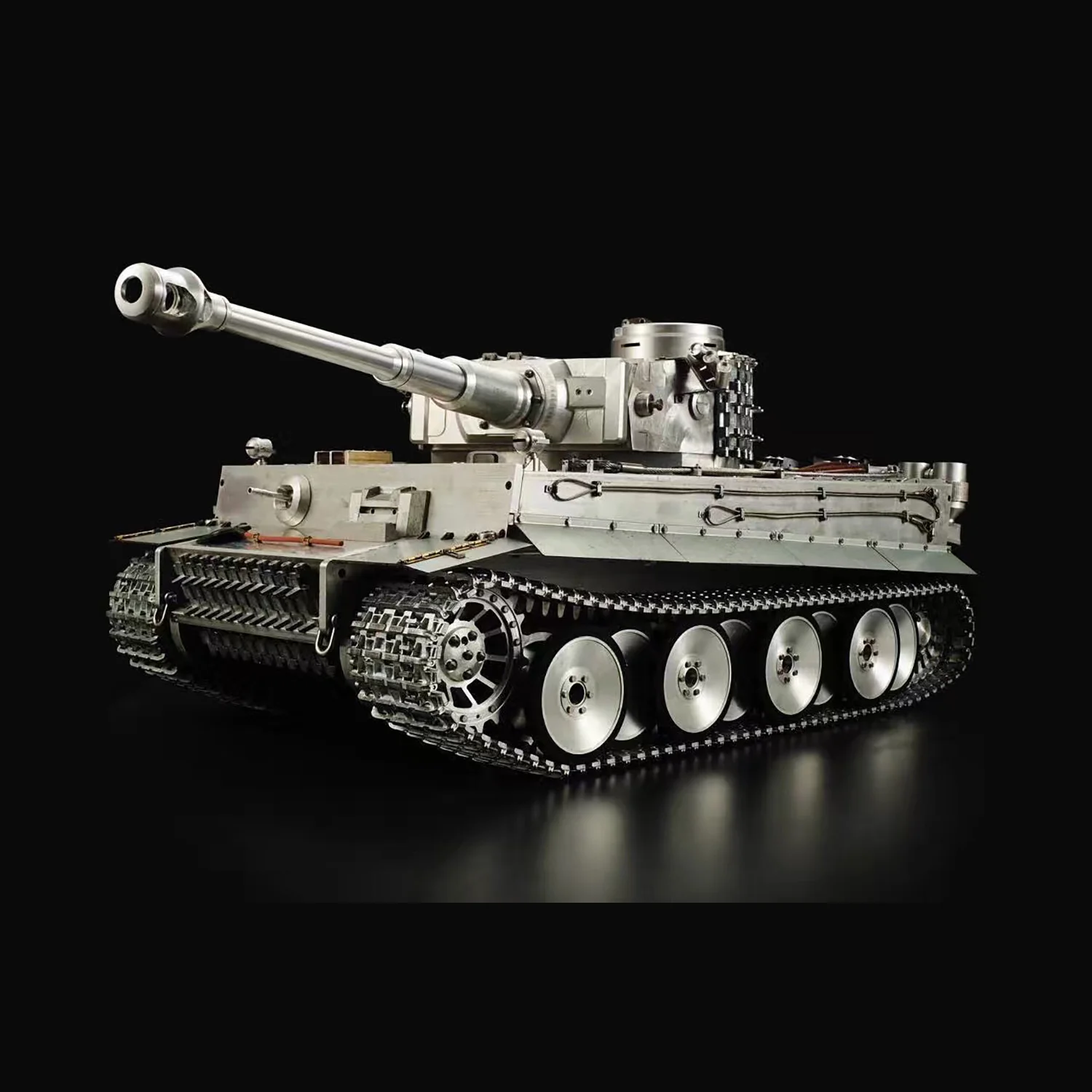 Heng Long 1/6 Full Metal Giant German Tiger I RTR RC Tank 3818 Barrel Recoil BB Shooting Battery Armored Vehicel Toy TH20188