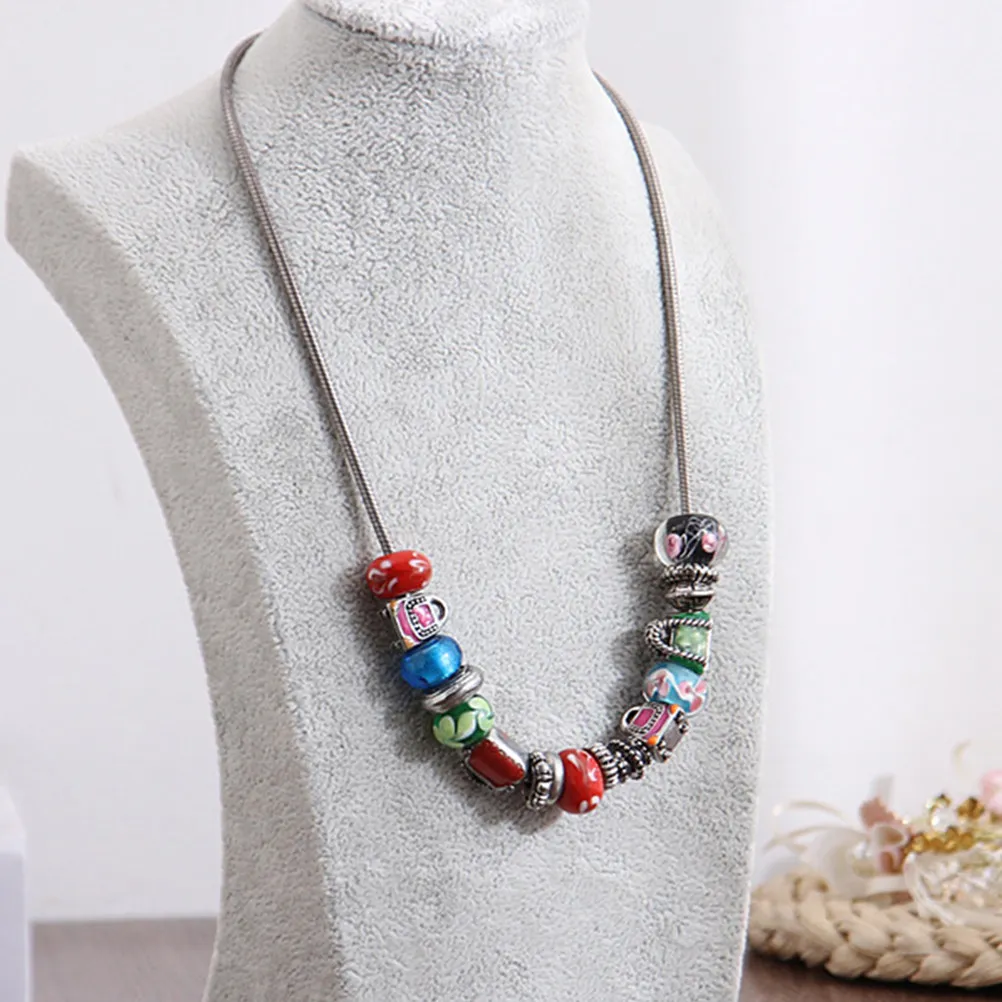 

1Pcs Human Head Jewelry Display Frame Portrait Neck Sculpture Necklace Rack Decorative Show Holder Stand Necklace Display Rack