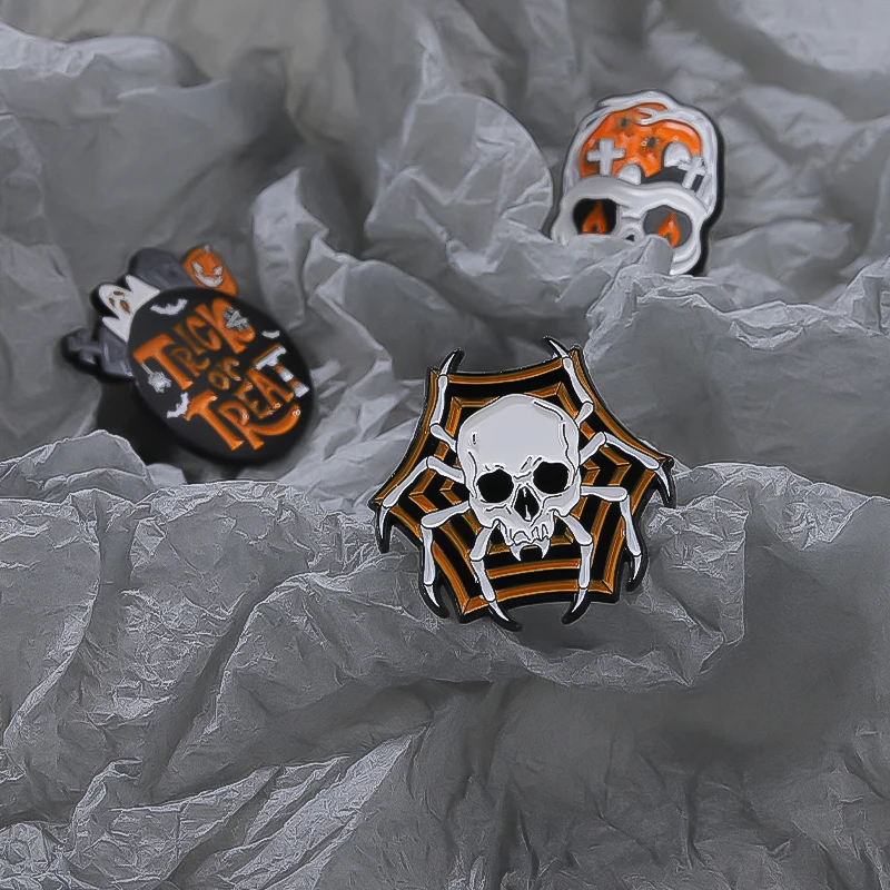 Broches de esqueleto personalizados para crianças, emblemas de lapela, joias góticas para amigos, pinos de esmalte do castelo de Halloween, abóbora assustadora, amigos