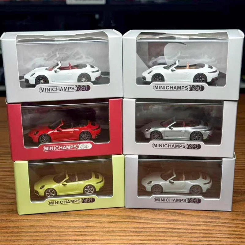 

MINICHAMPS 1:64 Scale 911 992.2 CARRERA GTS Alloy Car Model Classic Adult Souvenir Gift Decorations Static Display