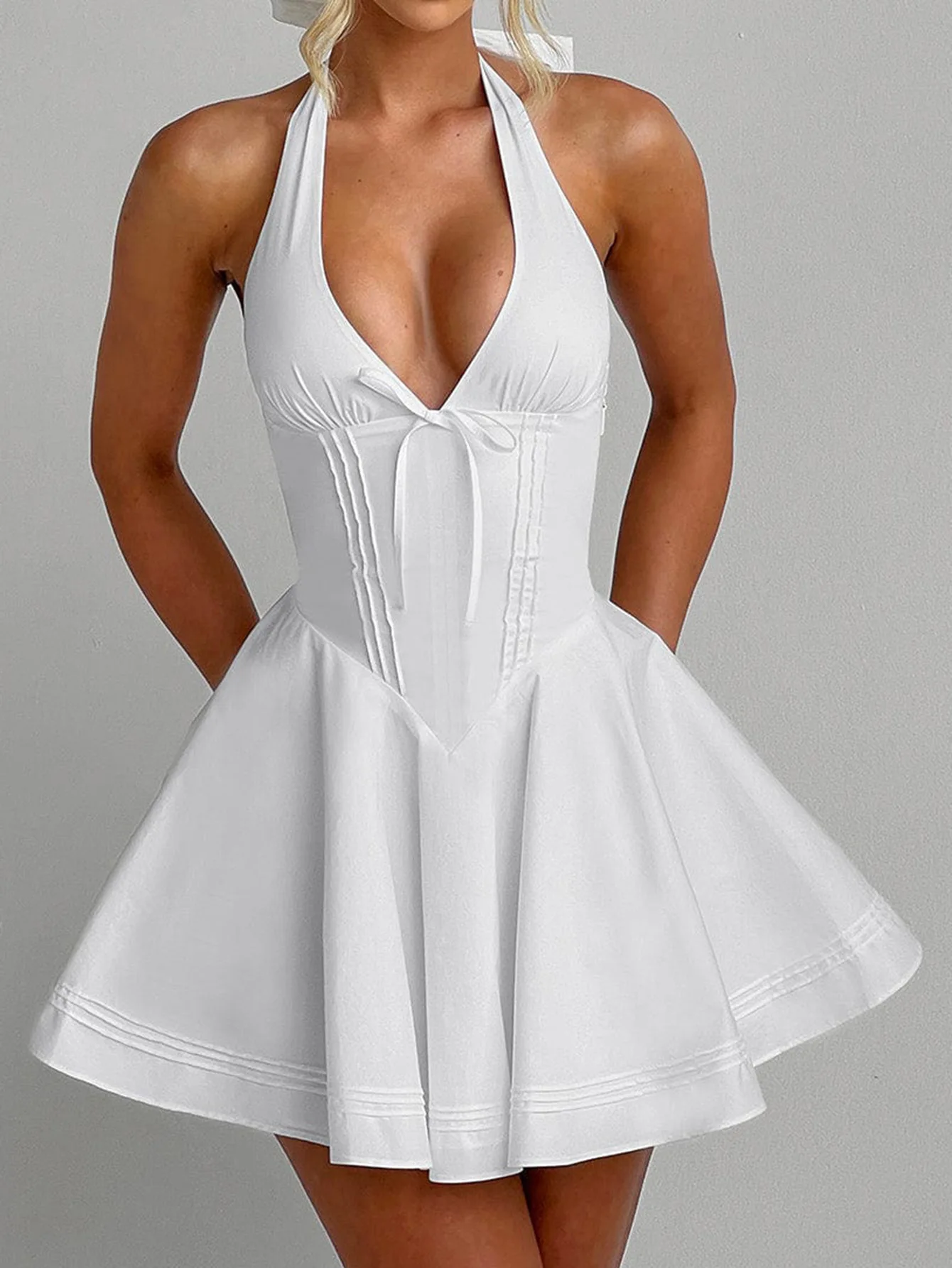 

Summer Solid Color Decal Decoration Tied Waist Sleeveless Halter Dress for Women, Elegant and Sexy Deep V-Neck Halter Dress