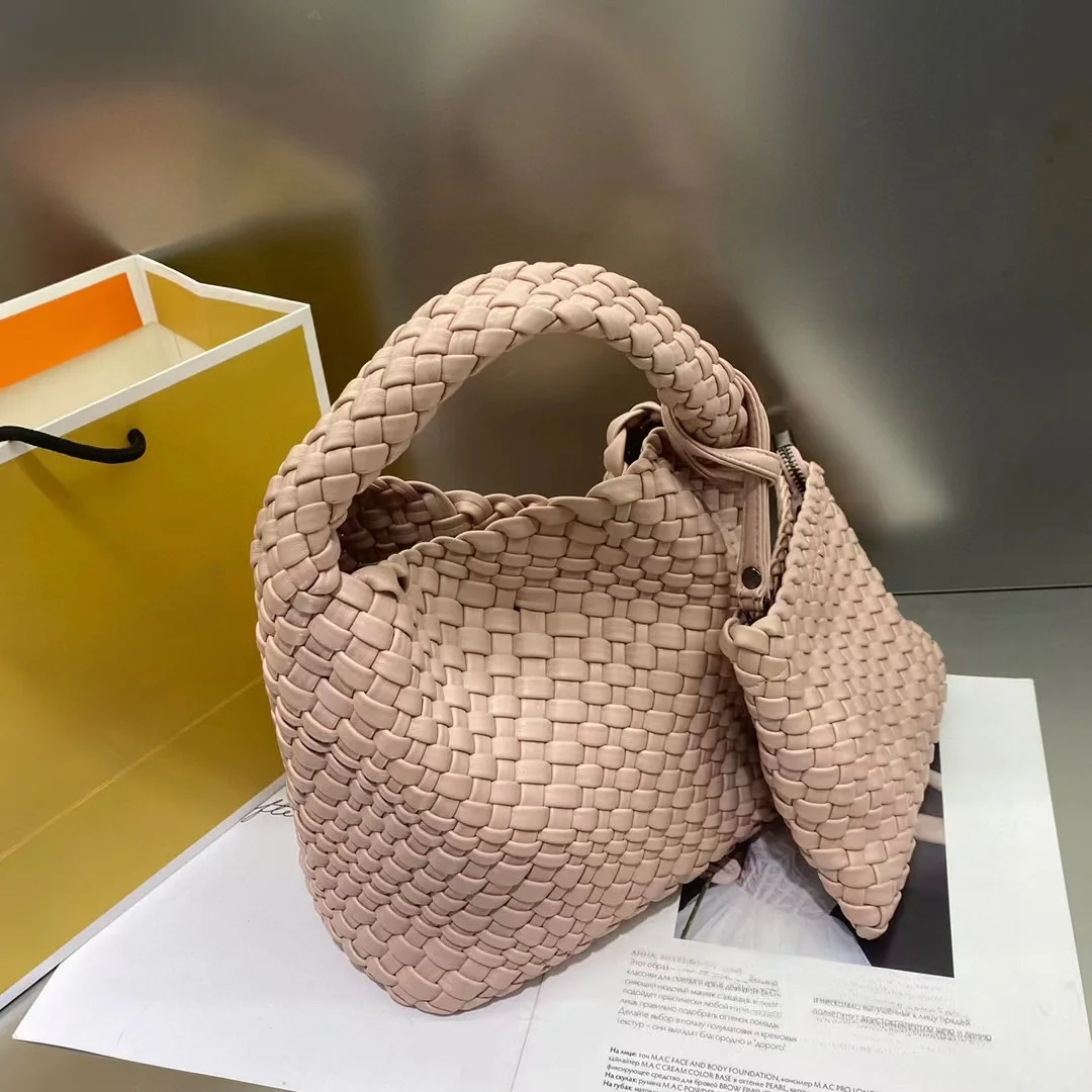 Handcrafted Korean Style Bucket Bag Leather Handbag Basket Design High End Luxury Early Spring Fashion Soft Cotton 