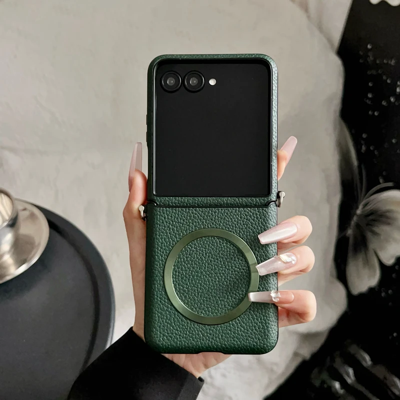 

Для Motorola Moto Razr 50 Ultra чехол с магнитным узором личи, искусственная кожа + ПК, ультратонкий чехол с металлическим крючком для Moto Razr 50