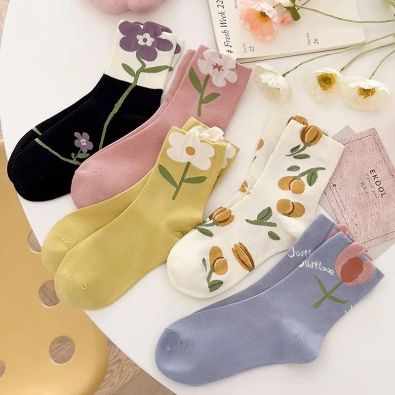 1 Pairs /Lot Women Socks Kawaii Cartoon Tulip Lady Mid Tube Flower Cotton Breathable Casual Japanese Style Harajuku Autumn Socks