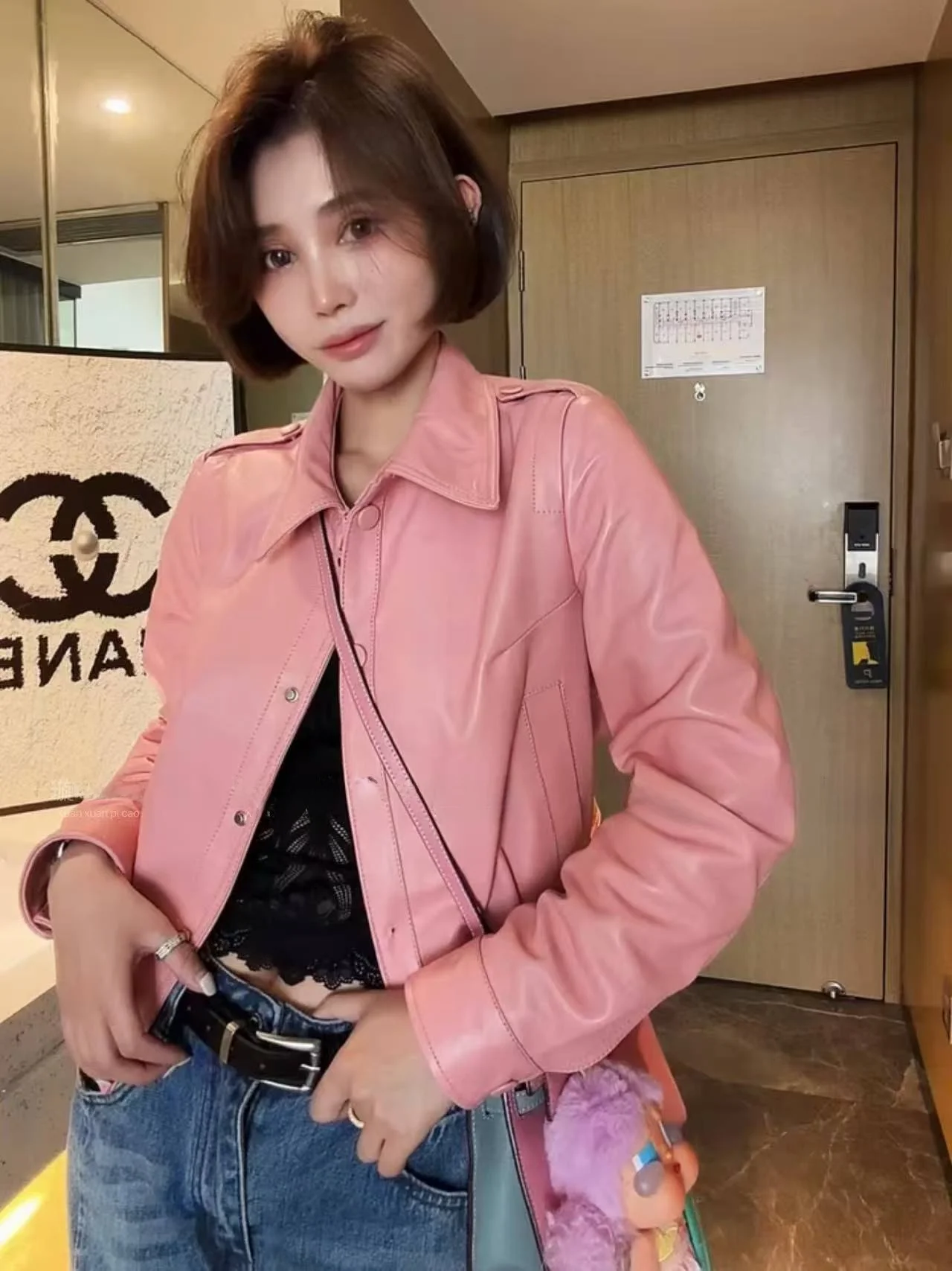 

Early Spring 2026 Women's Retro Hong Kong Sle Loose Fit Biker Leather Jaet Stand Collar Personali ort Zipper Coat