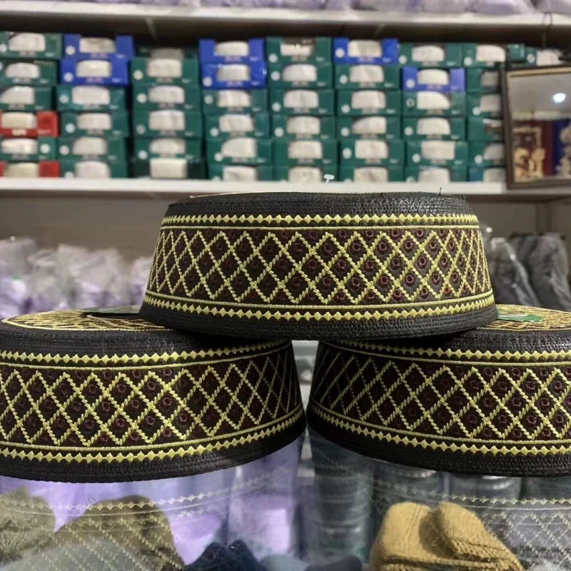 Muzułmańskie czapki dla mężczyzn Odzież Produkty podatkowe Turcja Darmowa wysyłka Modlitwa Siatka Żydowski kapelusz Kippa Islamski Kufi Topi Embriodery 03299