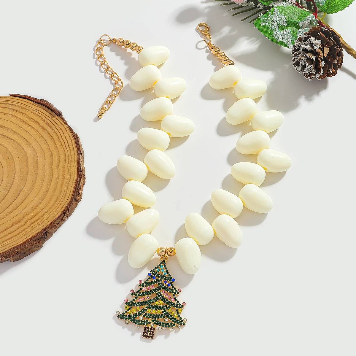 

Creative Water Drop Beaded Christmas Tree Necklace For Women Bohemia Handmade Personality Holiday Jewelry Festival Best Gift