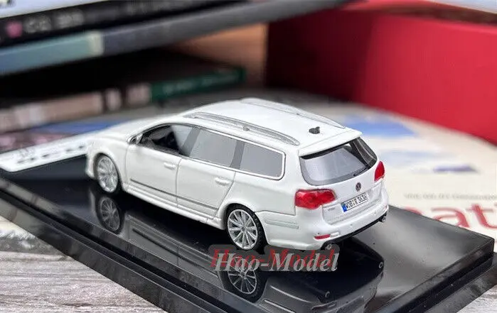 JEC 1:64สำหรับ Volkswagen Passat R36 Wagon ของเล่นจำลองเหล็กหล่อโมเดลรถยนต์ของเล่นเด็กชาย kado ulang tahun งานอดิเรกของตกแต่ง