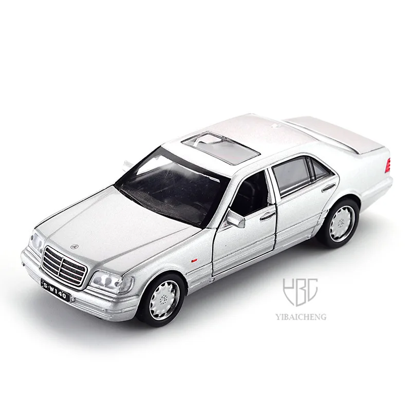 1/32 S-W140 Alloy Model Car Children\'s Toys With Sound Light Pull-back Function High Simulation Alloy Vehicle Model For Boy Gift