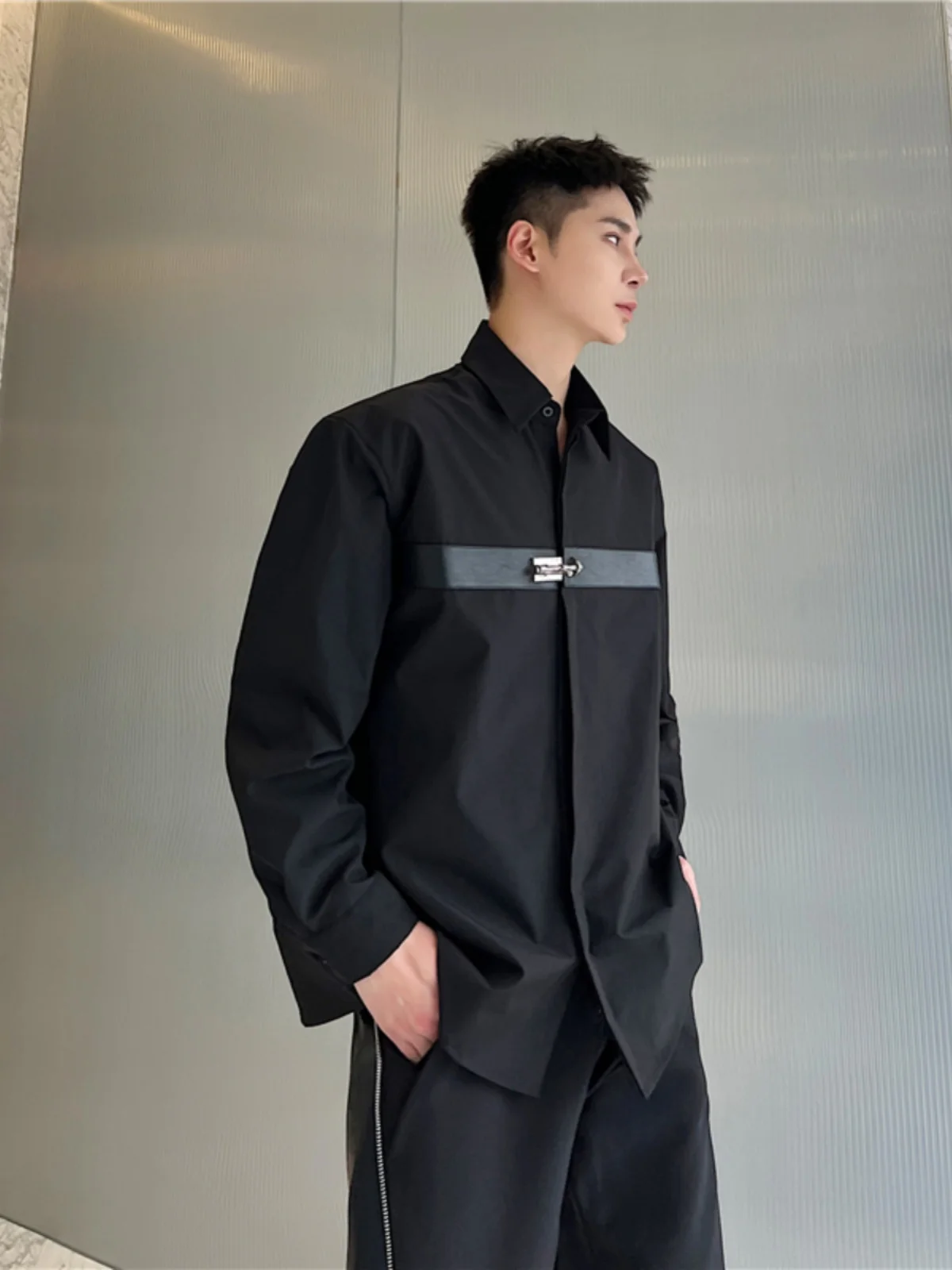 

Spring New Men's Loose Casual Shirt Metal Texture Individual Style Fashionable Outerwear Long Sleeve Polyester Blend