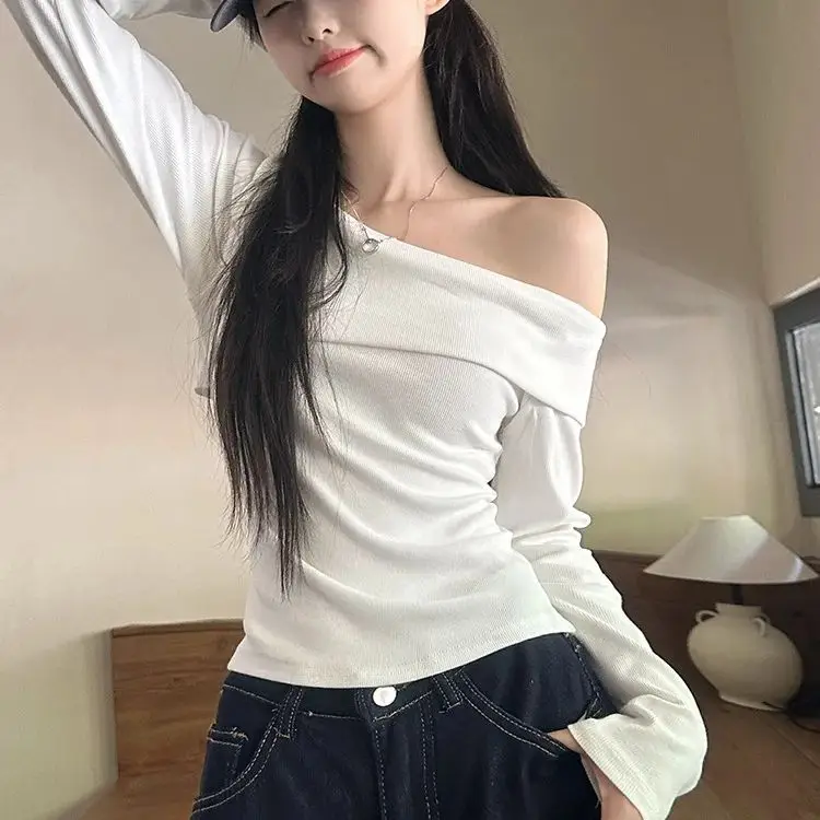 

Женская футболка с открытыми плечами Pure desire, синяя облегающая футболка с открытыми плечами, осень 2024