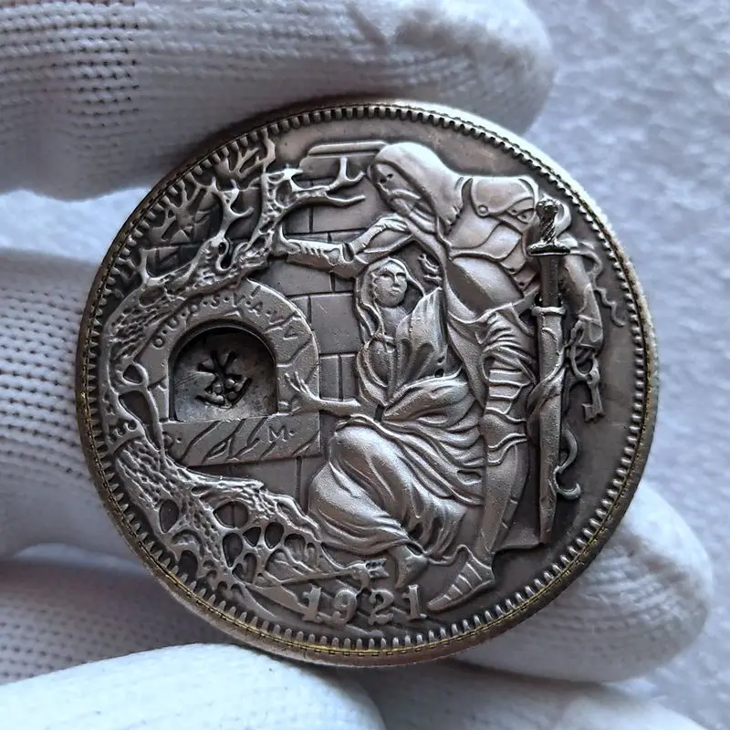 

Movable Mechanism Holy Grail Coin USA Hobo Nickel Wandering Removeable Sword Collectible