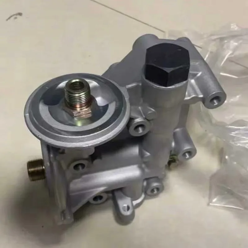 

Online wholesale 4D32 4D31 6D31 engine accessories oil pump ME014600 automotive engine oil pump 26100-41400