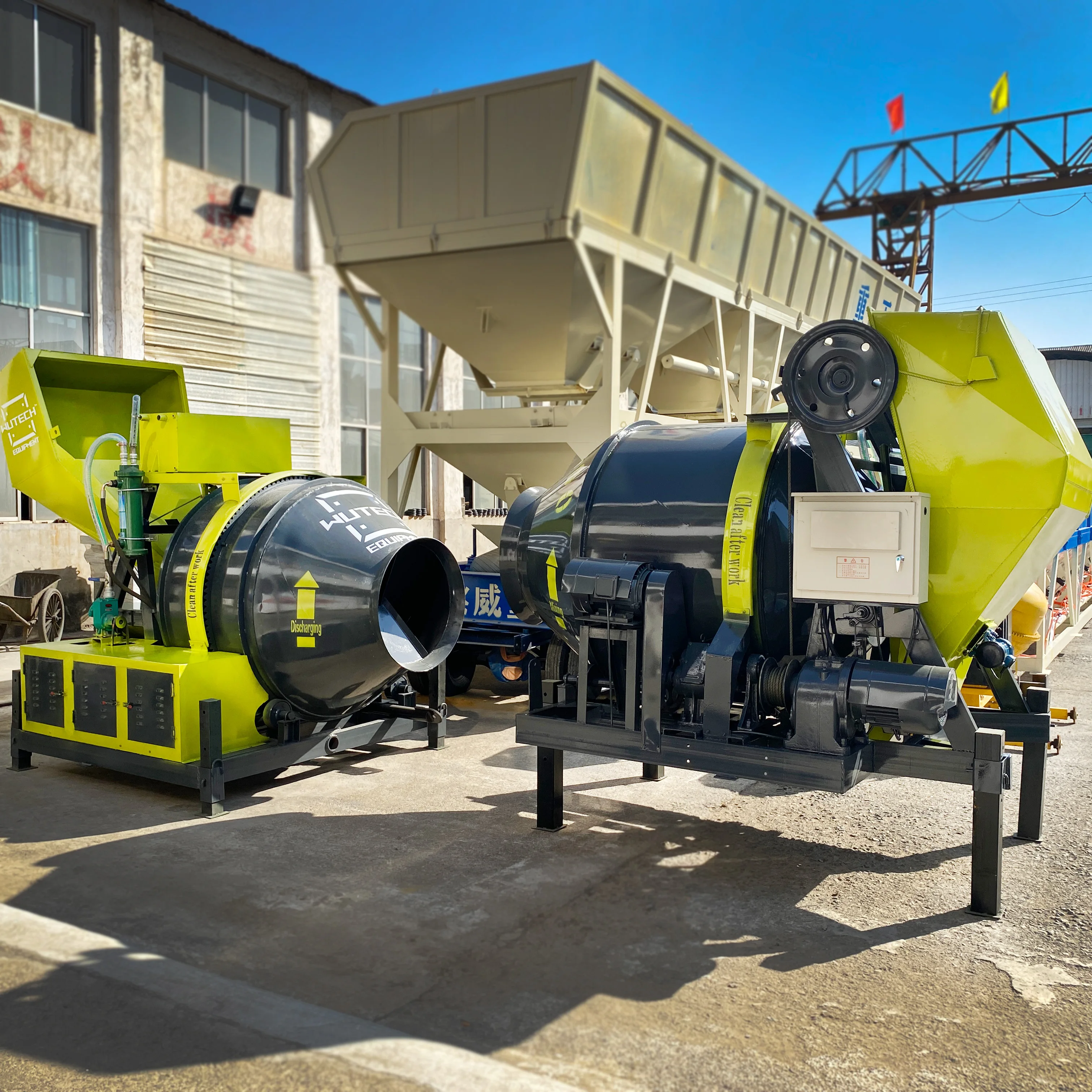 Portable 400l Concrete Mixer Self Loading Mixer Cement Mixer diesel for Sale