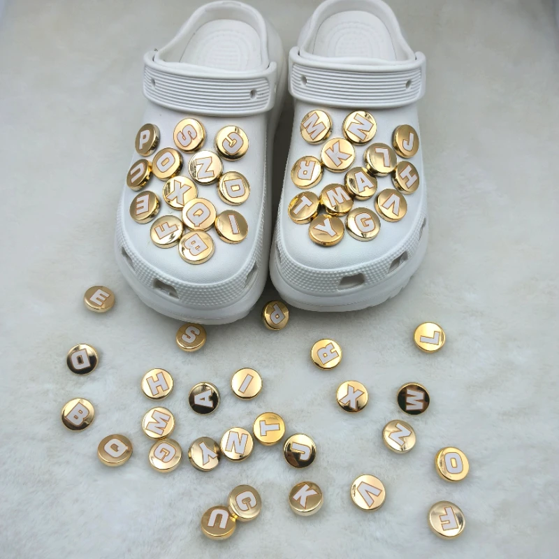 

New Lightweight Alphabet Shoes Charms - 26 English Letters Shoe Buckles for Clogs, Easy-Clip Sandal Accessories Xmas Party Gifts