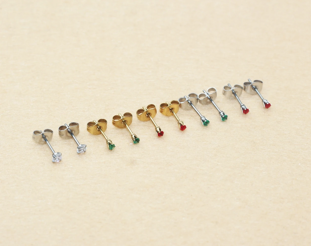 Серьги-гвоздики-из-нержавеющей-стали-supper-mini-2-мм-зеленые-красные-нами-стеклянные-серьги-гвоздики-короткий-стиль-не-легко-выцветает-хорошее-качество
