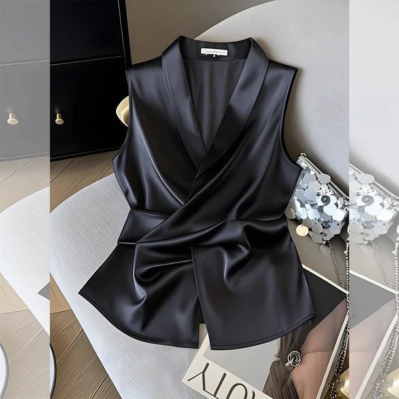 

Slimming Design Summer New Style Women's Top Fashionable Versatile Silk Material V-Neck Sleeveless Straight Cut Commute Wear