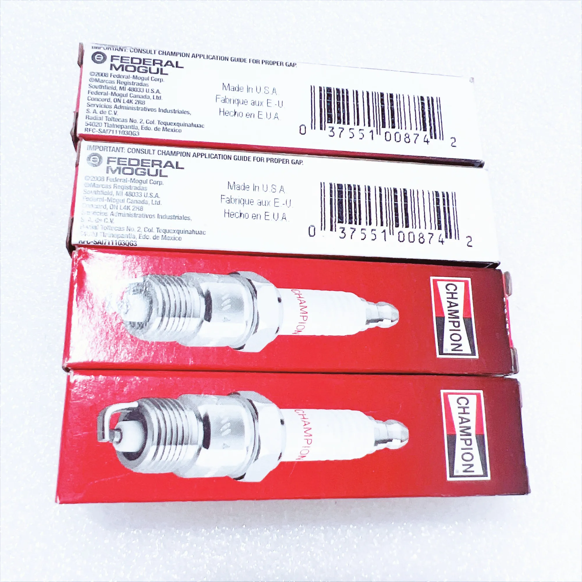 4PC High-quality Spark Plugs SPRE14MCC5, RE14MCC5,68307021AA Are Applicable to: 2.4L, 3.3L, 1.8L, 2.0L Cherokee Family, Freeman,