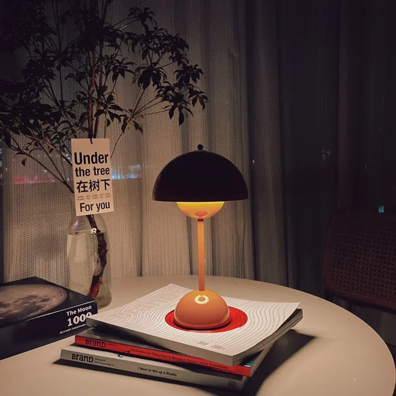 

Danish Creative Personality Ins Warm Girl Lamp, Bud Nordic Bedroom Bedside Study Designer Home Lamp