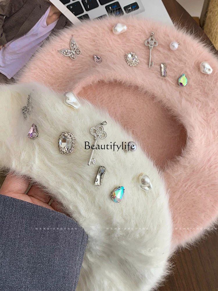 

Rhinestone rabbit hair beret female autumn and winter Korean version showing face small plush painter hat Japanese