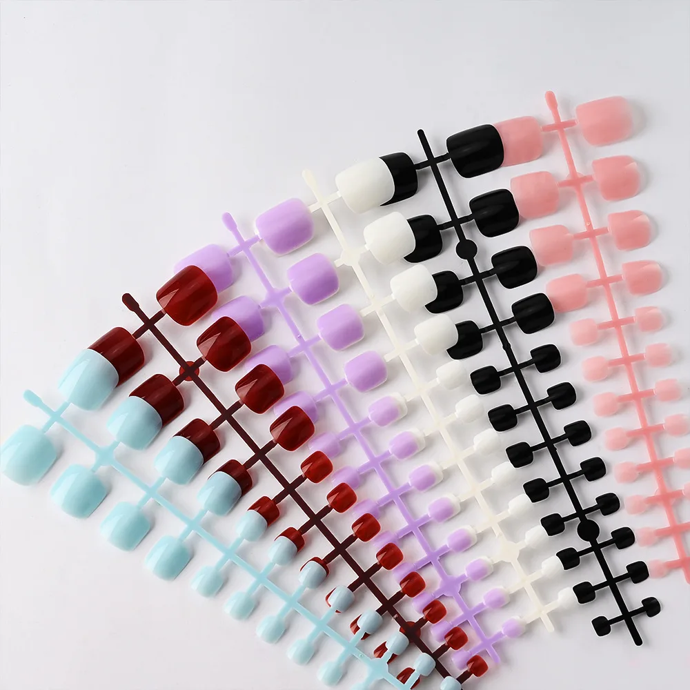 ソリッドカラー プレスオン トゥ ネイル 144 個 – 6 色 ブラック ピンク ホワイト バーガンディ パープル レイク ブルー 再密封可能なバッグ入り