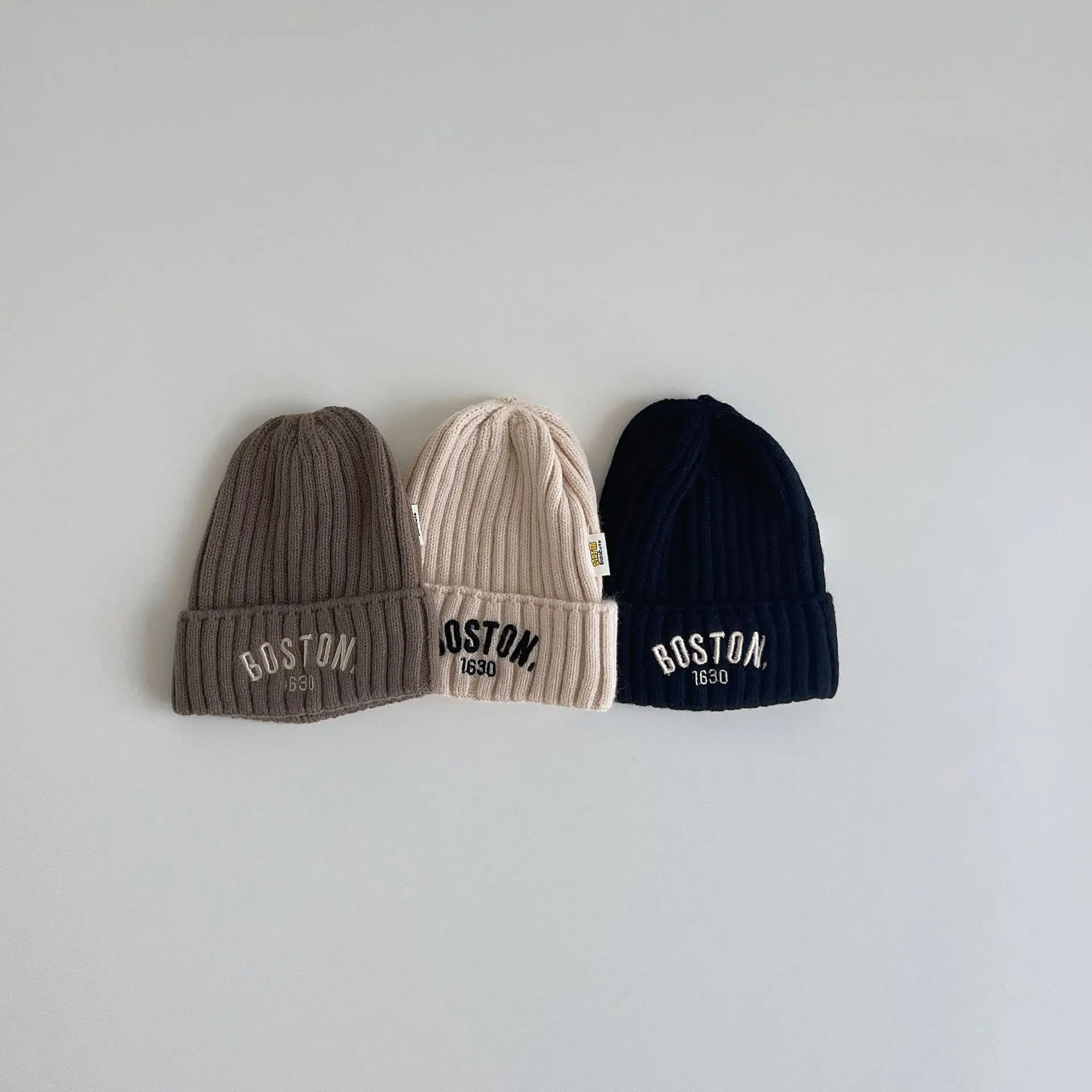 Topi rajut hangat bayi, 1-6 tahun warna Solid huruf Beanie musim dingin untuk anak perempuan laki-laki Vintage bordir BOSTON topi anak-anak