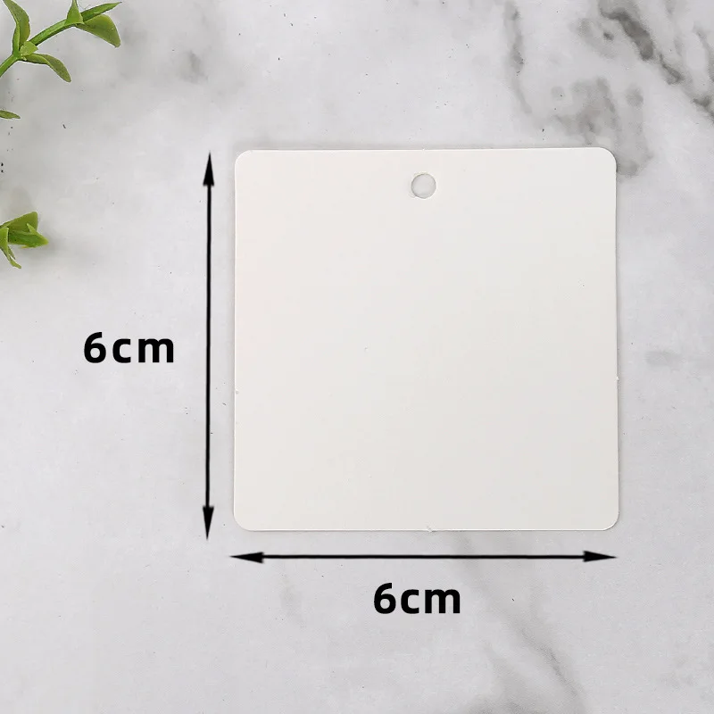 50pcs 6x6cm Square Kraft Paper Tags Garment Clothing Shoes Bags Hang Tag Gift Cards Blank Word Card Handmade Soap Tag Labels