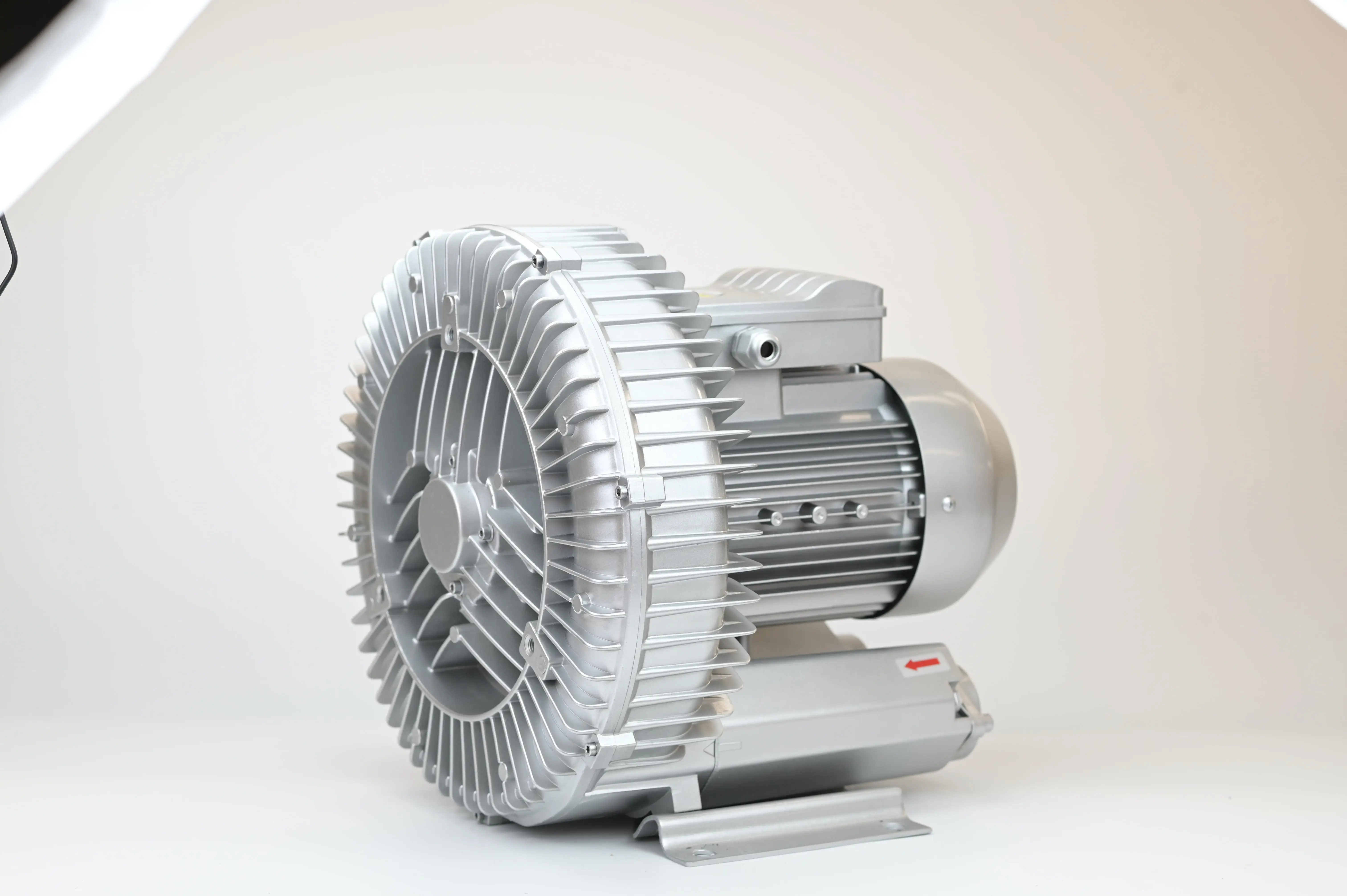 2.2KW 3HP Air Ring Blower Side Channel Vacuum Pump For Vacuum Packaging Fish Pond Aeration
