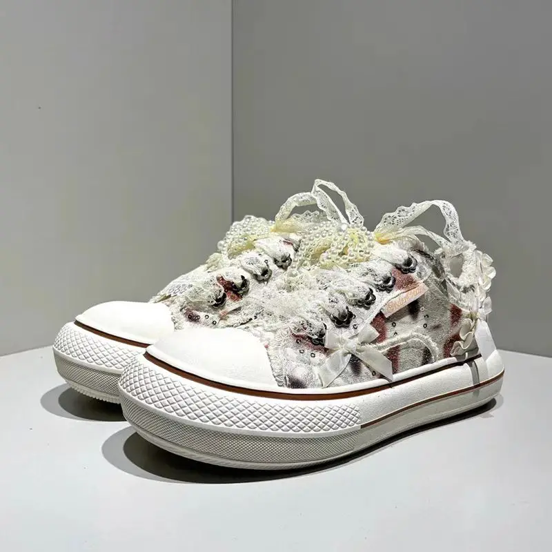 

Холщовые туфли на шнуровке с белым жемчугом и блестками, удобные повседневные спортивные женские туфли большого размера с низким берцем, размеры 35-40