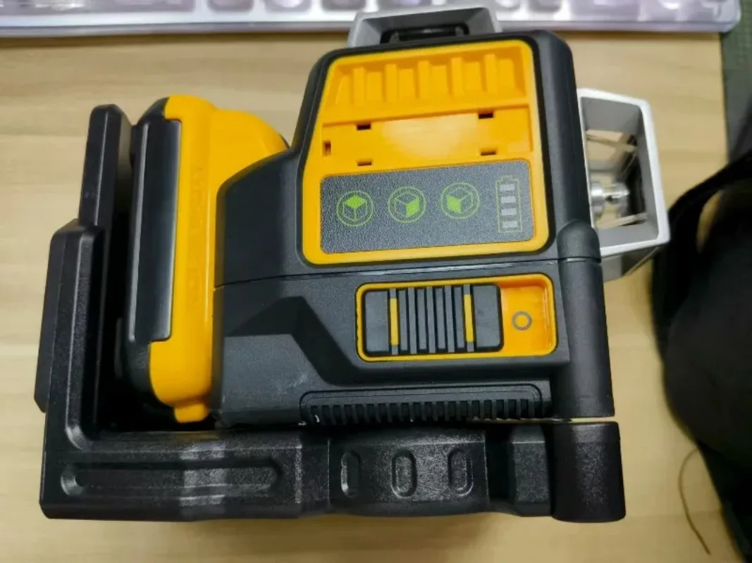 

12 Lines 3 Sides*360 Degree Vertical 12V Lithium Battery Laser Level Horizontal Green Meter Outdoor Leveling