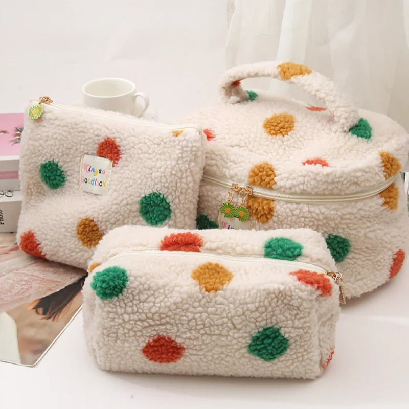 Polka dot lamb hair makeup bag Large capacity cute ins wind storage bag multifunctional travel portable plush toiletry bag