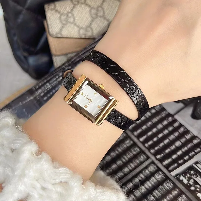 Nuovo orologio quadrato piccolo stile retrò popolare orologio al quarzo da donna elegante semplice tendenza classica regalo di compleanno impermeabile automatico