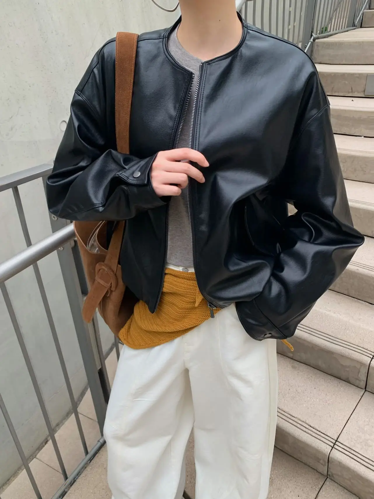 Jaqueta Feminina de Couro Proteico Redonda Simplificada de Alta Qualidade e Maciez, Elegante para Outono/Inverno MM308