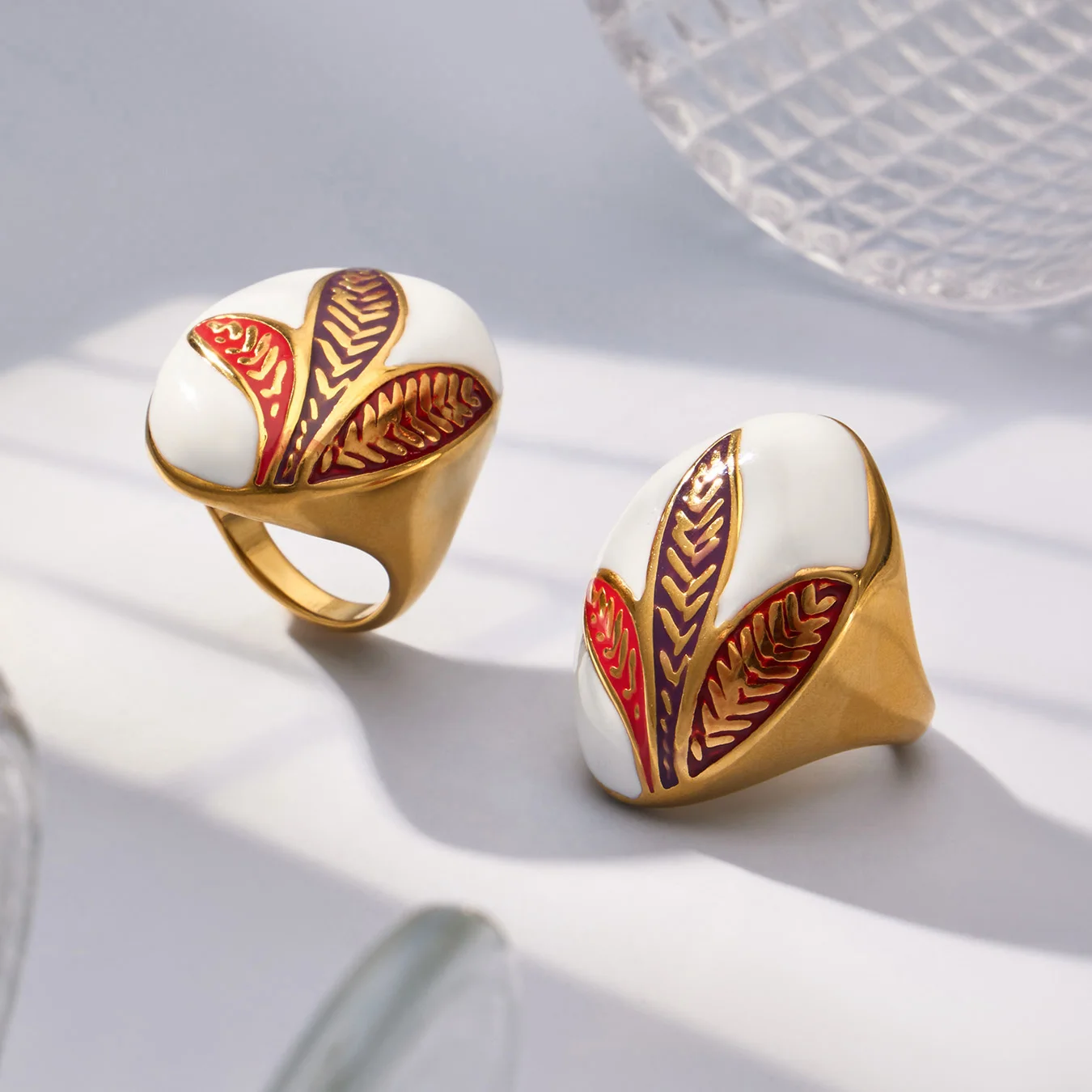 Liora Vintage Weiß Glasierte Zirkonia-Ringe für Damen Edelstahl-Ringe Wasserdichter Hochzeitsschmuck Großhandel – Detail 10