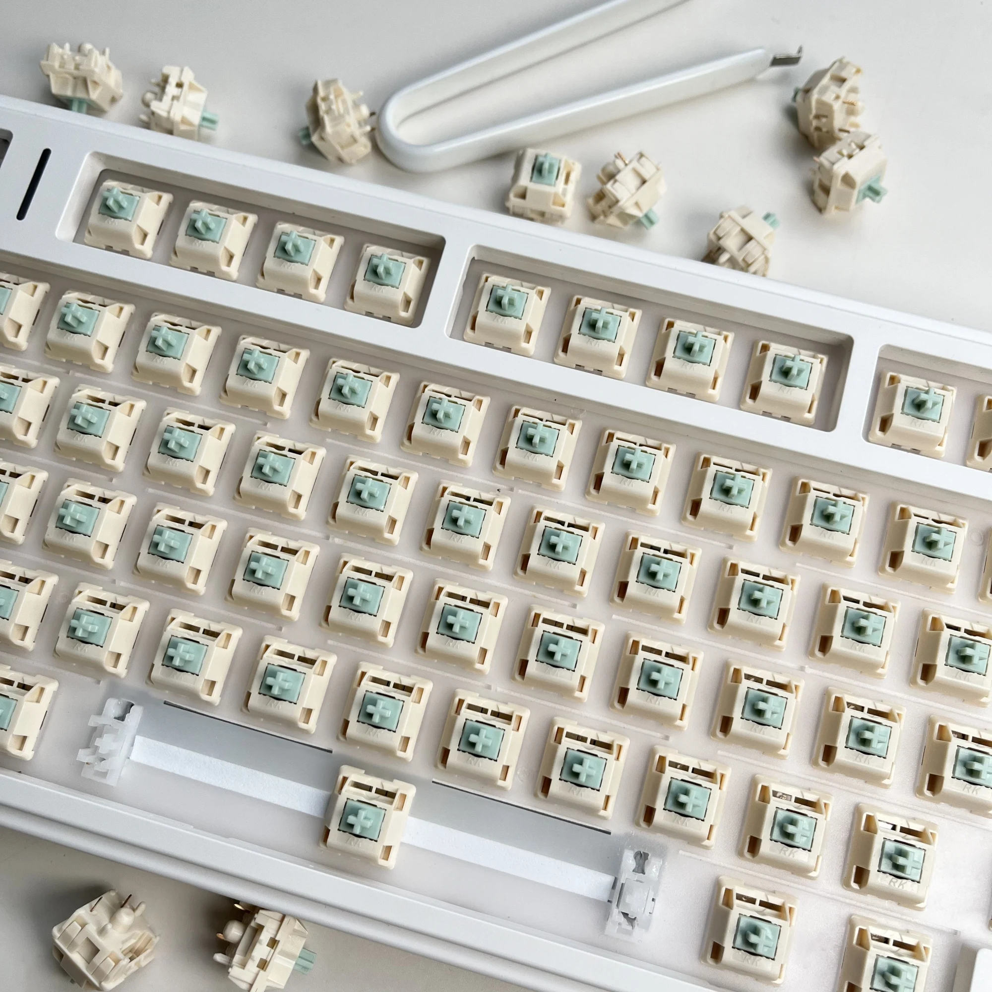 Spring Rain Switch Tactile Hot Swappable 5-Pin Mechanical Keyboard Custom Switch Factory Prelubed For MX Switch Office Gaming