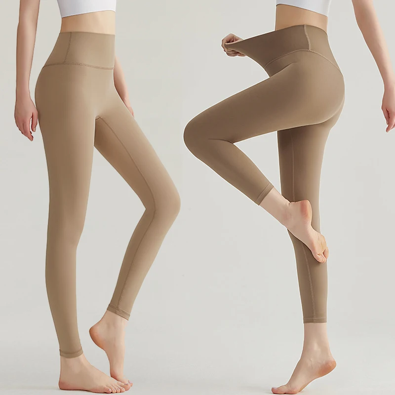 

The new lightweight cloud yoga pants, no size, high waist, hip-lifting, no awkward line, thin fitness pants for women