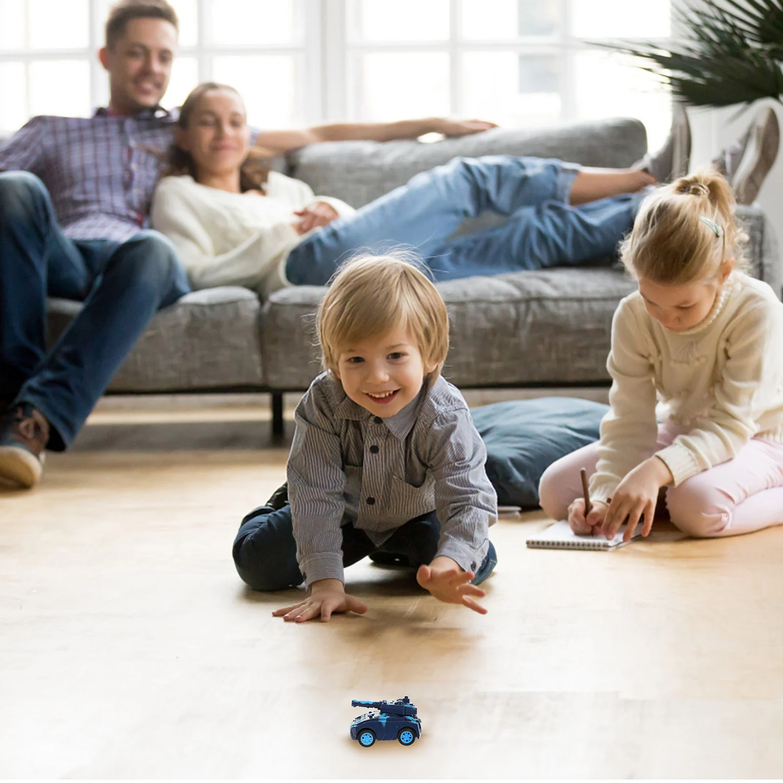 Kinder Geschenke Tank Mini Rennwagen Spielzeug Spielzeug RC Auto Wiederaufladbares Kunststoff Sicheres Spielzeug Ferngesteuertes Fahrzeug