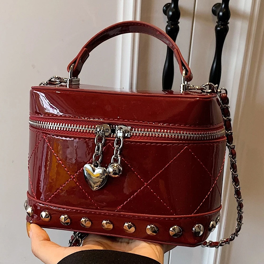 

Exquisite Red Chain Handheld Box Shoulder Bag Women Trendy Rivet Design Small Square Crossbody Bridal Wedding Bag Lady Handbag