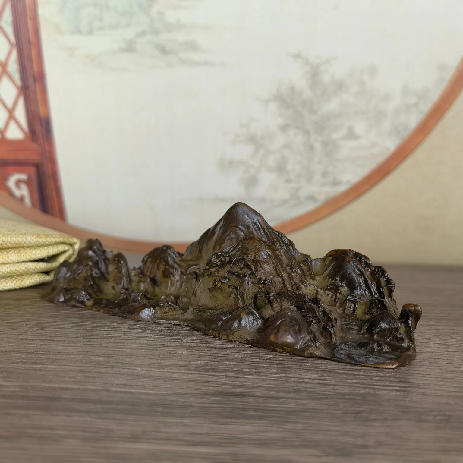 Antique Bronze Mountain Pen Rest Retro Alloy Craft Study Desk Decoration Peak Paperweight Sculpture