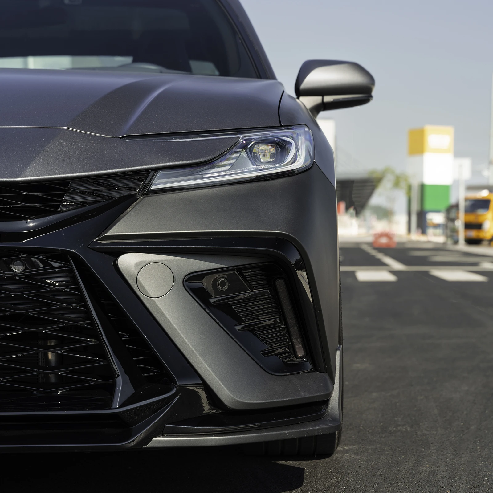 

YoFer Unpainted Front Bumper Spoiler Lip Cover Grille Grill Mesh Splitter Body Kit For 2025-2026 Toyota Camry 9th