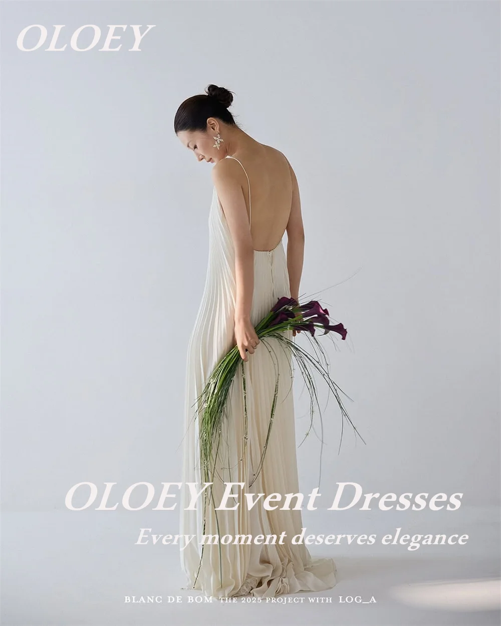 OLOEY Simple A Line Wedding Dress Pleat Satin Spaghetti Straps Bridal Gown Korea Photoshoot 웨딩드레스 Customized Floor Length